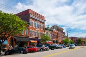 Welcome 31 Take a walking tour of historic downtown Exeter NH.