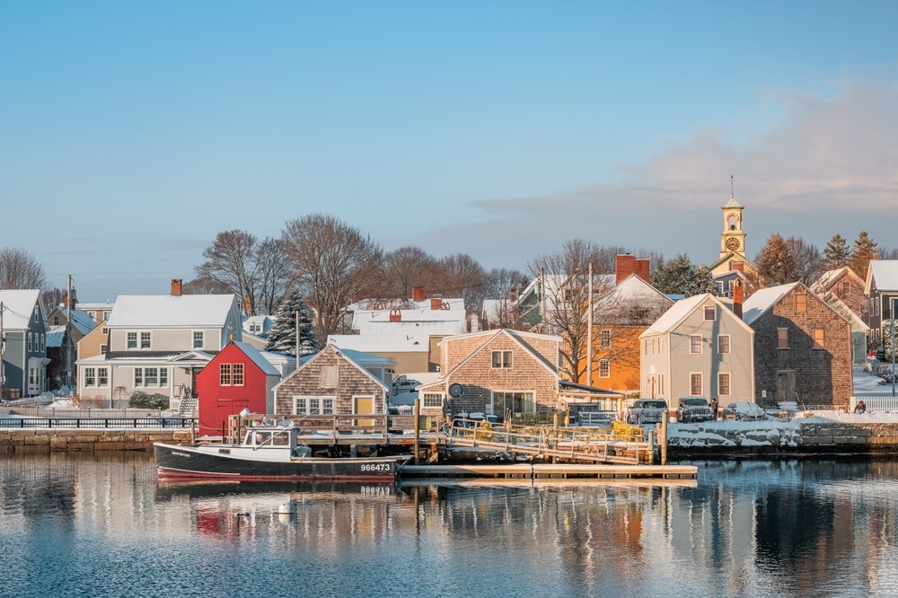 Enjoy the best New Hampshire weekend getaway this winter along the Seacoast of New England. Visit Portsmouth for the best seafood around.