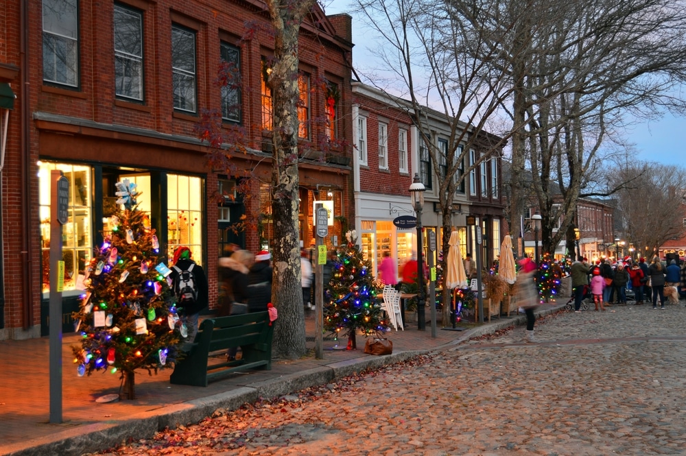Exeter is one of the best towns in New Hampshire, especially in the winter months. Downtown is full of one-of-a-kind boutiques and cozy coffee shops.